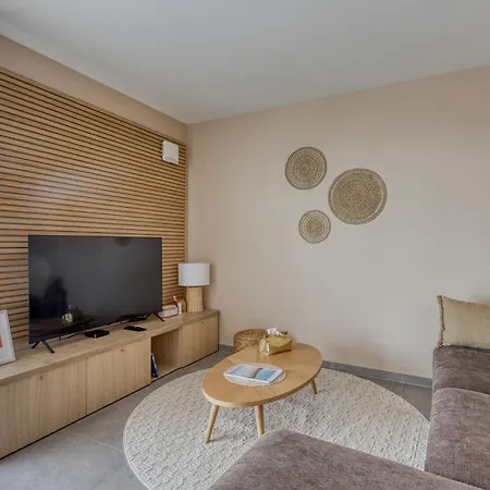 Les Lumieres Du Cinquieme , 2 Chambres , Clim , Wifi , Cap3000 A Pied , Parking Διαμέρισμα *