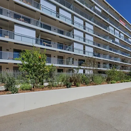 Διαμέρισμα Les Lumieres Du Cinquieme , 2 Chambres , Clim , Wifi , Cap3000 A Pied , Parking *